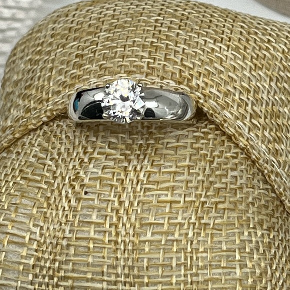 💎 Vintage 925 Sterling Silver Solitaire CZ Ring Size 7 - Picture 7 of 17